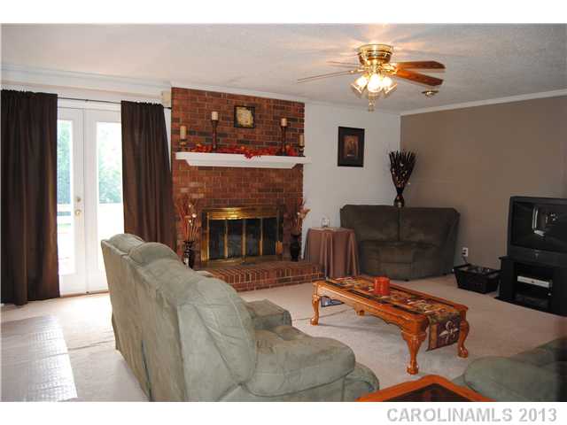 1417  Shady Bark Drive Gastonia North Carolina 28054