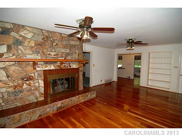 132  Woodvale Circle Lincolnton North Carolina 28092