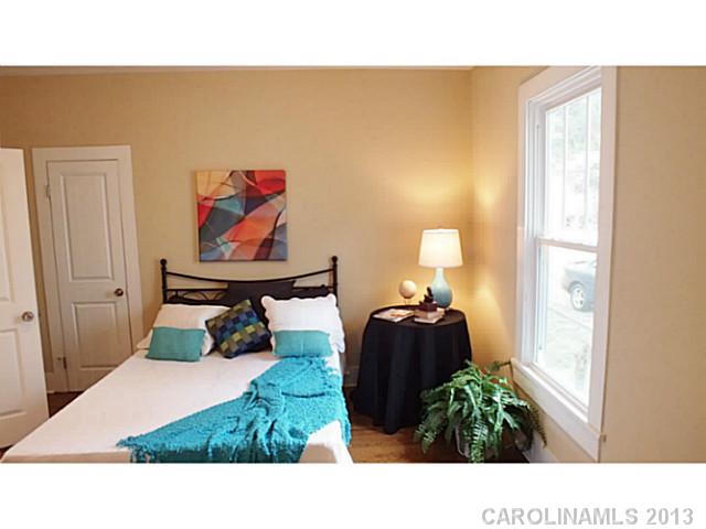 1632  Logie Avenue Charlotte North Carolina 28205