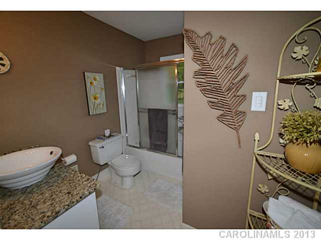1033  Regency Drive Charlotte North Carolina 28211