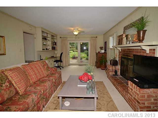 1033  Regency Drive Charlotte North Carolina 28211