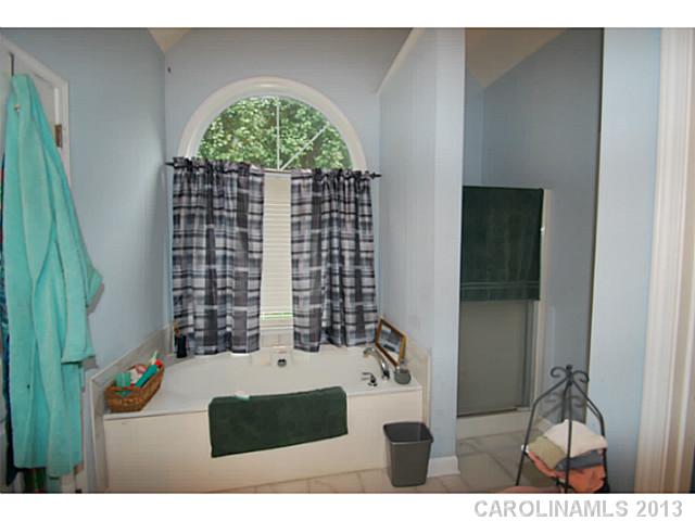 2304  Sonoma Court Matthews North Carolina 28105