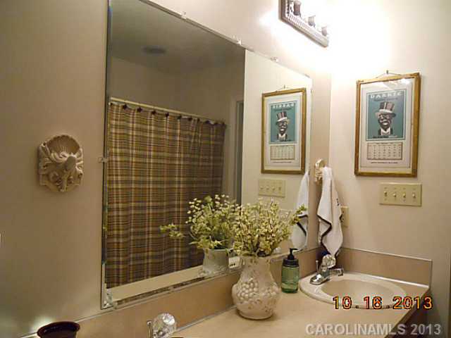 8882  Mull Road Vale North Carolina 28168