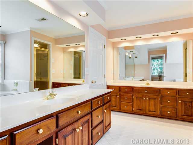 4709  Noras Path Road Charlotte North Carolina 28226