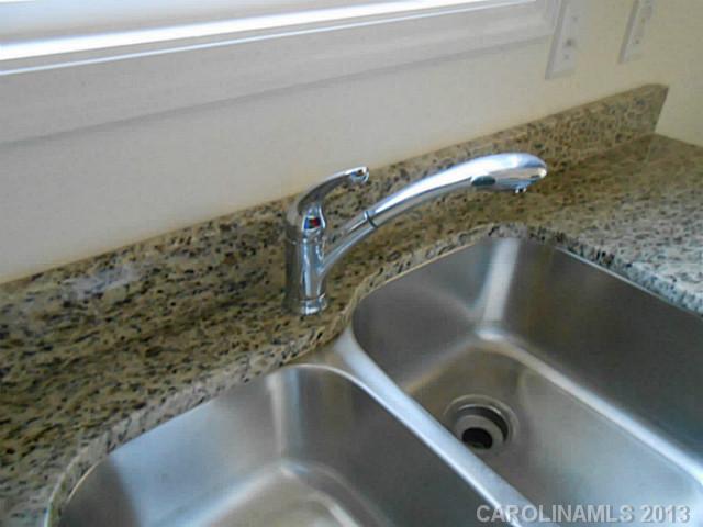 3805  Oakwood Road Charlotte North Carolina 28269