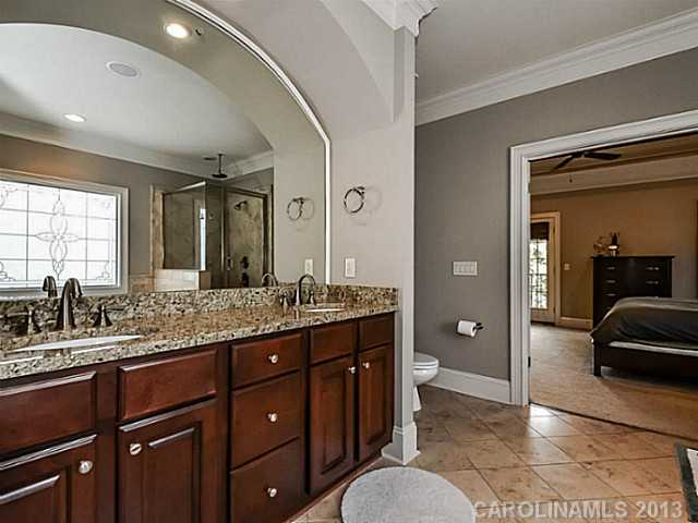 7324  Summerlin Place Charlotte North Carolina 28226