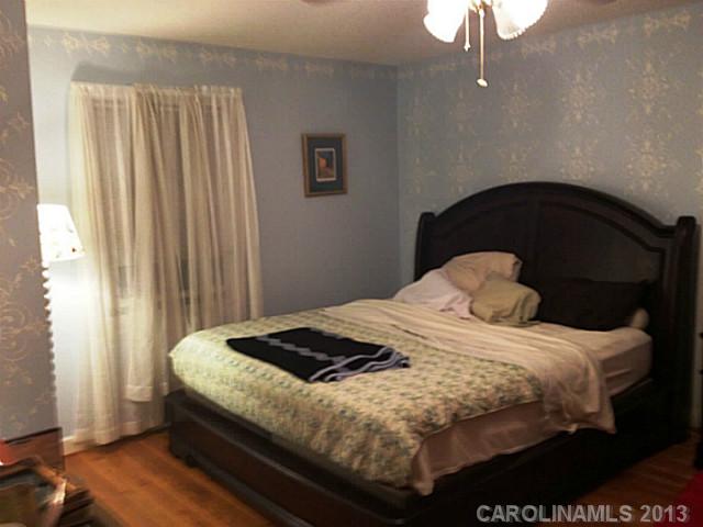 1014  Old Dallas Road Dallas North Carolina 28034