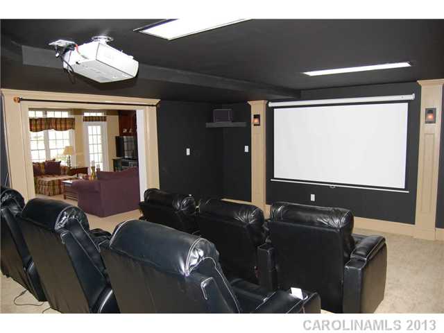 19300  Mary Ardrey Circle Cornelius North Carolina 28031