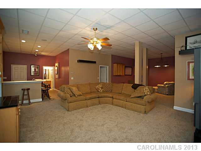 1611  Stevens Ridge Matthews North Carolina 28105