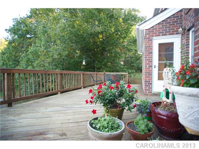 1611  Stevens Ridge Matthews North Carolina 28105