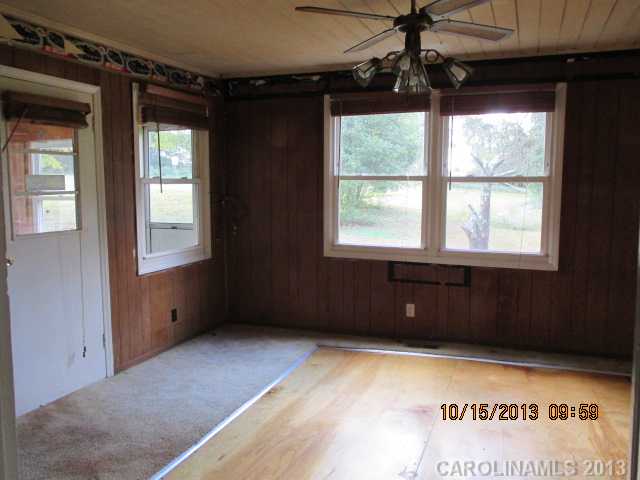 1037  Long Shoals Road Lincolnton North Carolina 28092