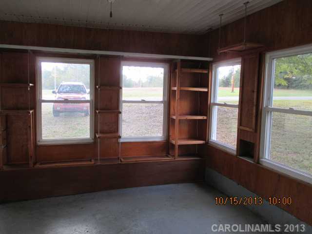 1037  Long Shoals Road Lincolnton North Carolina 28092