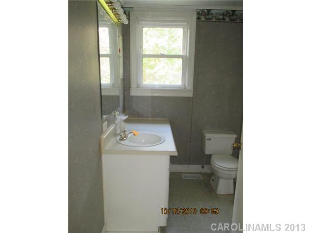 1037  Long Shoals Road Lincolnton North Carolina 28092