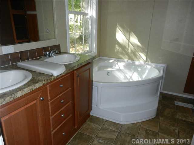 2479 SW 10th Road Hickory North Carolina 28602