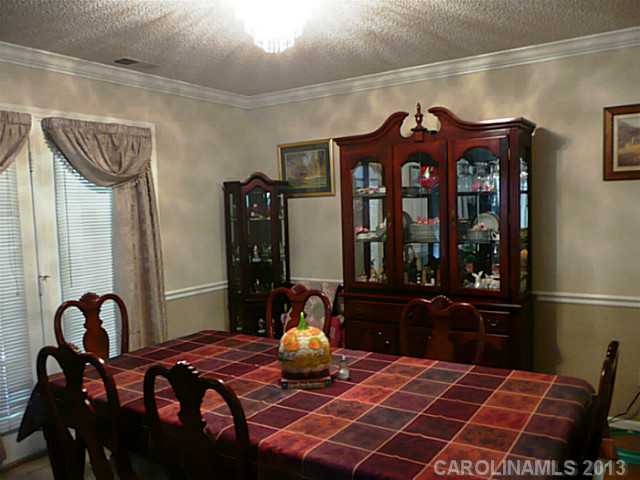 8300  Holbrook Square Court Charlotte North Carolina 28216