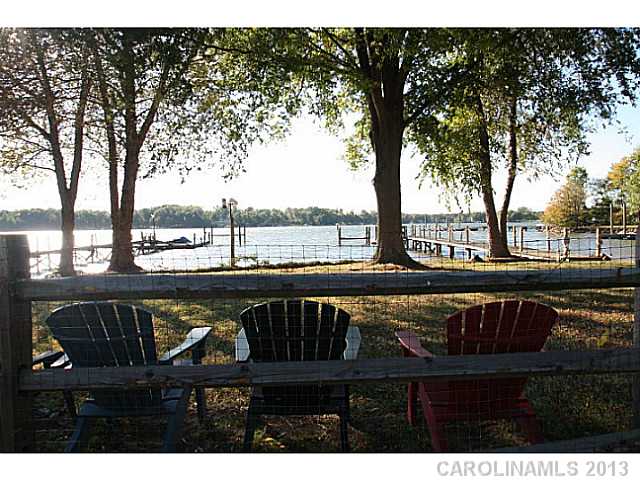 328  Yacht Road Mooresville North Carolina 28117
