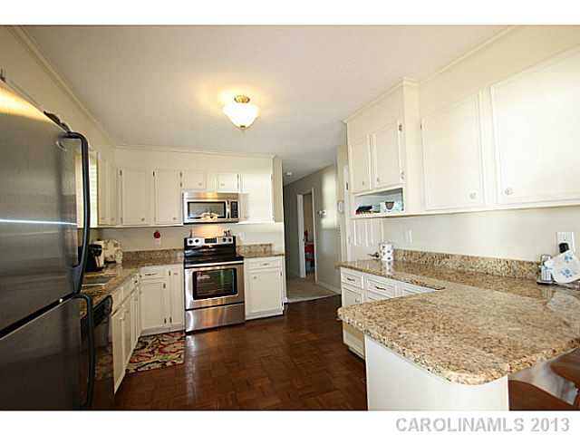 328  Yacht Road Mooresville North Carolina 28117