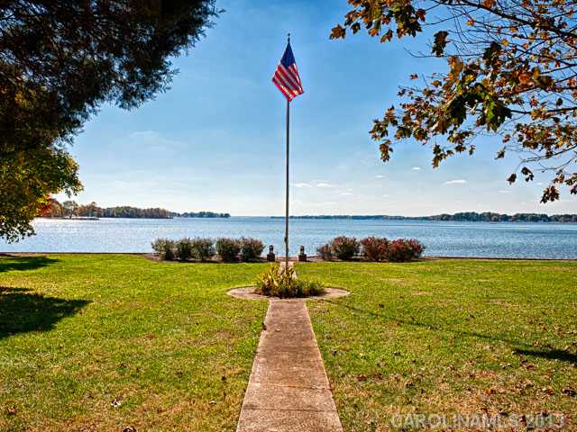 151  Travis Pointe Drive Mooresville North Carolina 28117