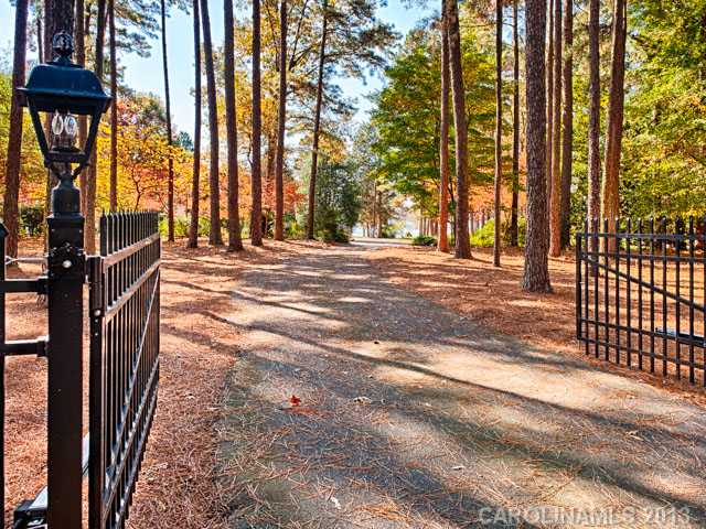 151  Travis Pointe Drive Mooresville North Carolina 28117