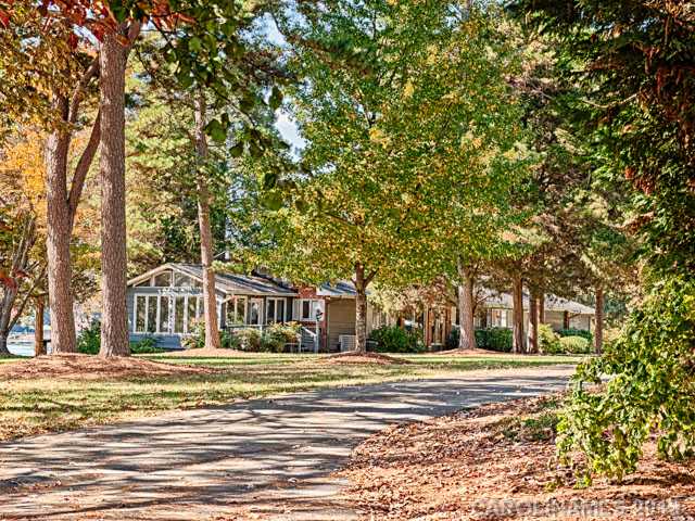151  Travis Pointe Drive Mooresville North Carolina 28117