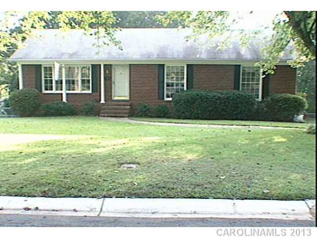 5901  Boxwood Lane Charlotte North Carolina 28210
