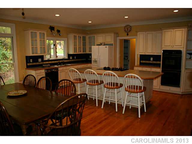 5515  Silchester Lane Charlotte North Carolina 28215