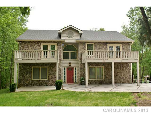 7689  Sail Pointe Drive Sherrills Ford North Carolina 28673