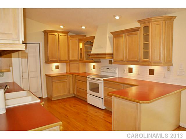7689  Sail Pointe Drive Sherrills Ford North Carolina 28673