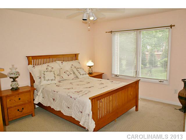 7689  Sail Pointe Drive Sherrills Ford North Carolina 28673