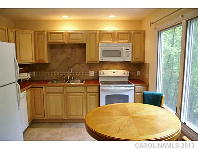 7689  Sail Pointe Drive Sherrills Ford North Carolina 28673
