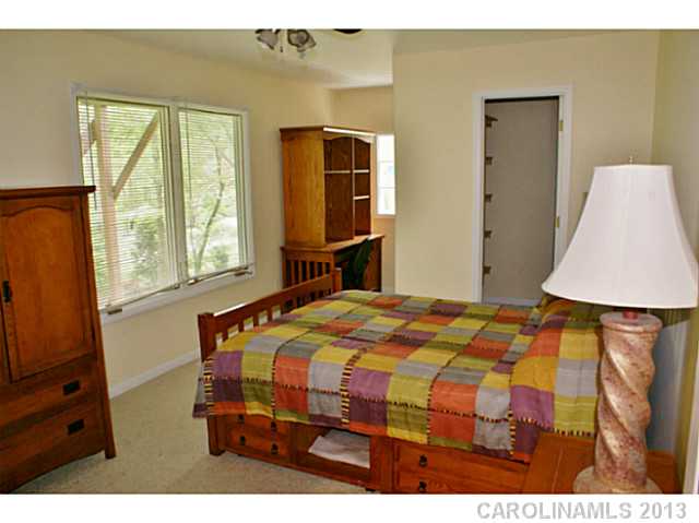7689  Sail Pointe Drive Sherrills Ford North Carolina 28673