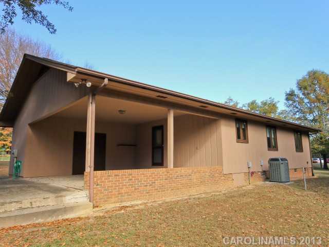 17201  Halter Drive Charlotte North Carolina 28278