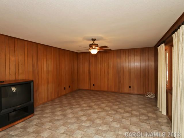 17201  Halter Drive Charlotte North Carolina 28278