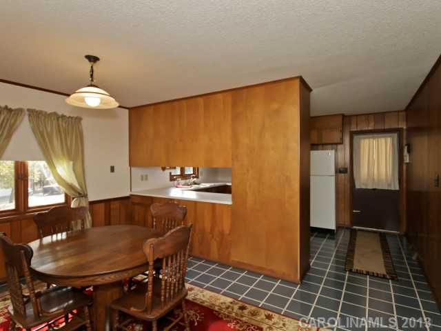 17201  Halter Drive Charlotte North Carolina 28278