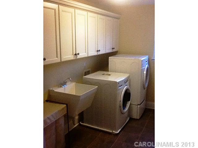 7022  Garamond Wood Drive Charlotte North Carolina 28278