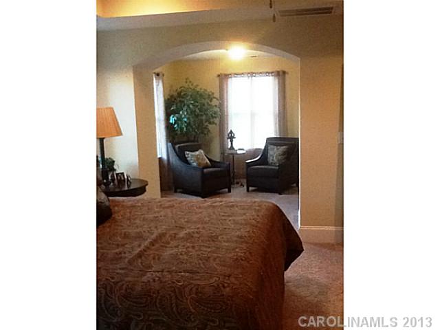 7022  Garamond Wood Drive Charlotte North Carolina 28278
