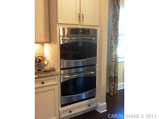 7022  Garamond Wood Drive Charlotte North Carolina 28278