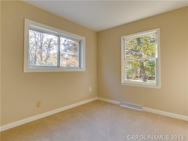 6019  Mcnair Road Charlotte North Carolina 28212