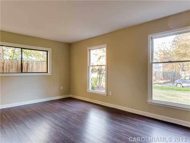 6019  Mcnair Road Charlotte North Carolina 28212