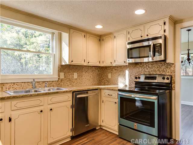 6019  Mcnair Road Charlotte North Carolina 28212