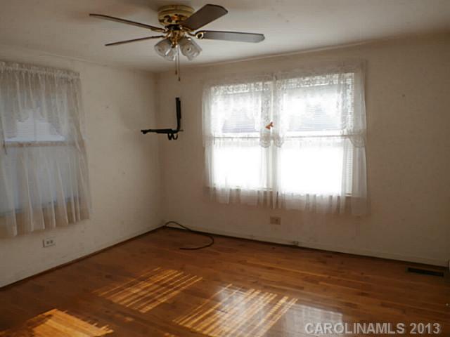 2428 W 2nd Avenue Gastonia North Carolina 28052