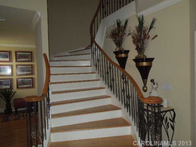 8645  Getalong Road Charlotte North Carolina 28213