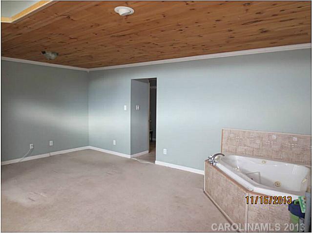 2638  Hunters Ridge Drive Vale North Carolina 28168