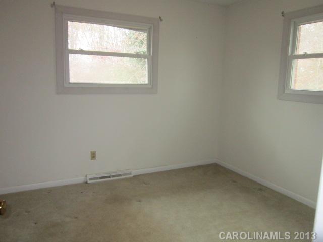 2209 E Broad Street Statesville North Carolina 28625