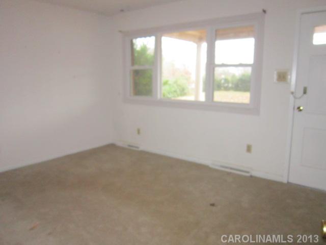 2209 E Broad Street Statesville North Carolina 28625