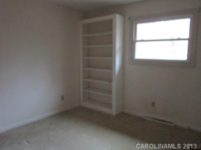 2209 E Broad Street Statesville North Carolina 28625