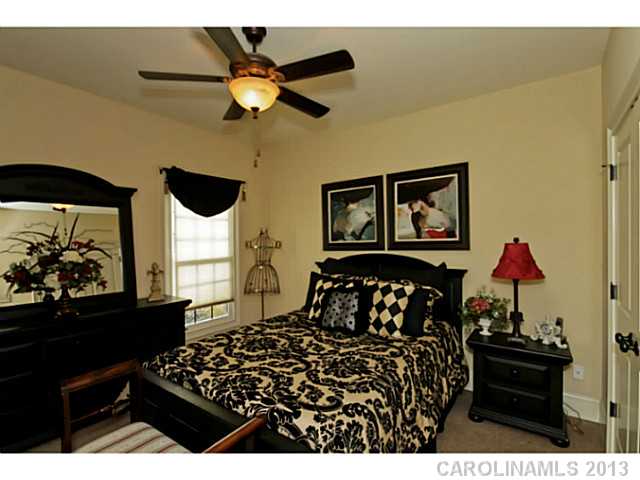 208 E Tattersall Drive Statesville North Carolina 28677