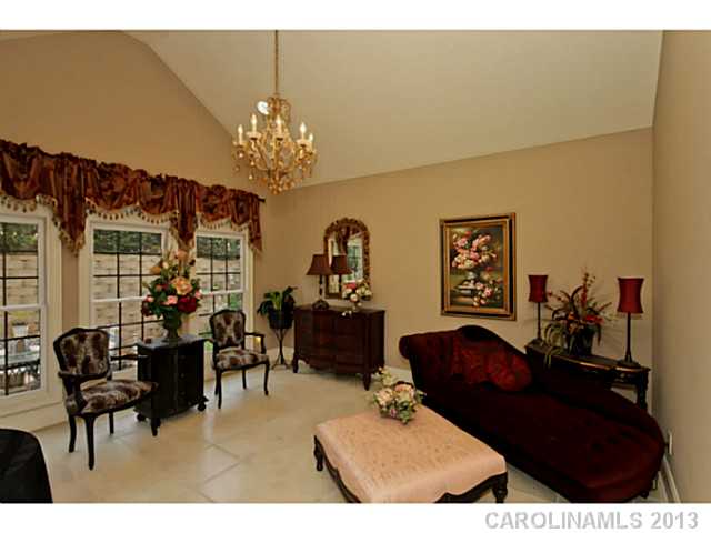 208 E Tattersall Drive Statesville North Carolina 28677
