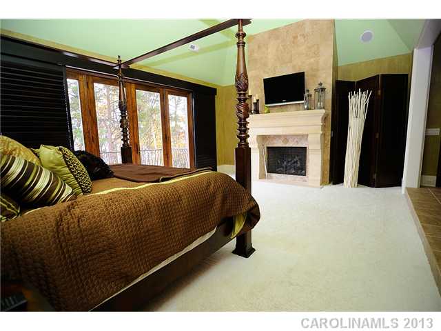 127  S Longfellow Lane Mooresville North Carolina 28117