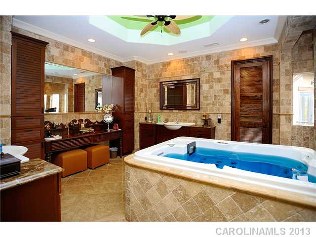 127  S Longfellow Lane Mooresville North Carolina 28117